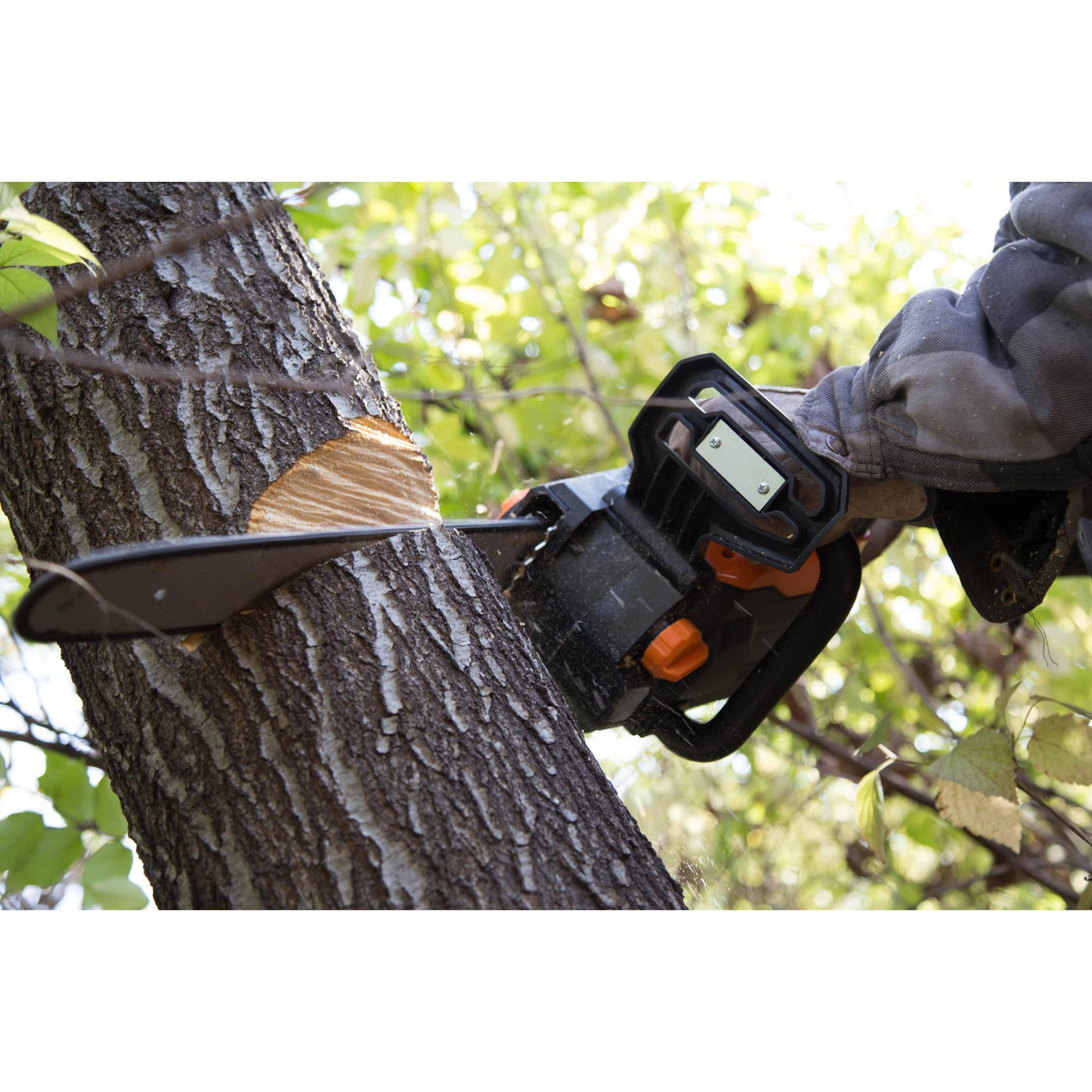 WEN 40417 40V Max Lithium Ion 16-Inch Brushless Chainsaw with 4Ah Batt ...